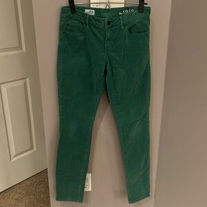 In perfect condition gap green corduroy pants. 1969 skinny.